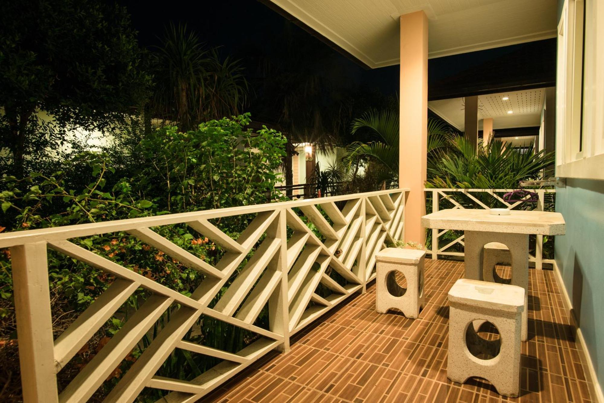 Lareena Resort Koh Larn Pattaya Екстериор снимка